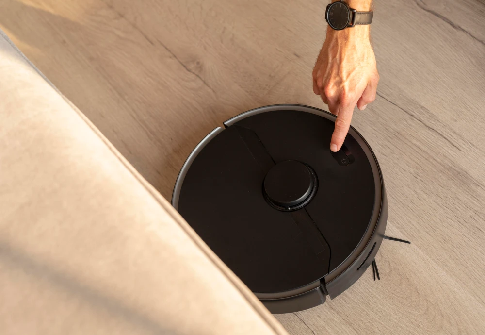 robot vacuum self cleaning