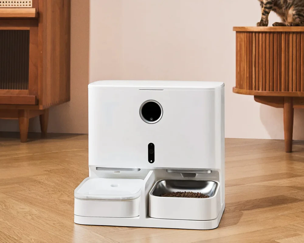 pet food and water dispenser